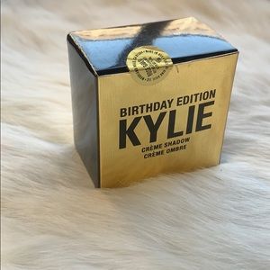 Kylie Birthday Edition Creme Shadow - Rose Gold